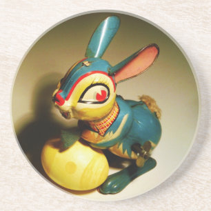 Dessous De Verre En Grès lapin jouet et oeuf jaune pâle