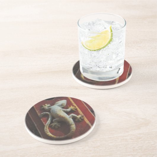 Dessous De Verre En Grès lézard gris sur bois usé (Côté)