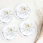 Dessous De Verre En Grès Nom personnalisé du Mariage d'illustration blanc M<br><div class="desc">Beaux dessous de verre mariages d'inspiration méridionale avec une magnolia blanche illustrée encadrée par une typographie chic dans un aménagement moderne.</div>