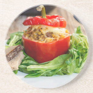 Dessous De Verre En Grès Poivrons farcis au four avec sauce à la viande et 