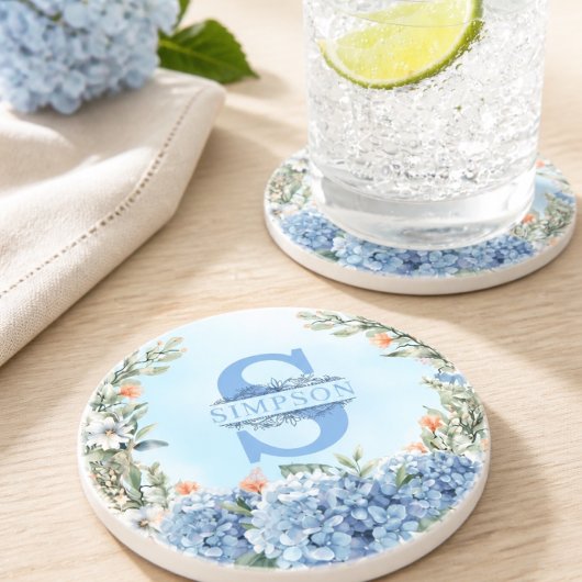 Dessous De Verre En Grès Rond de verre à l'hydrangea bleu avec monogramme