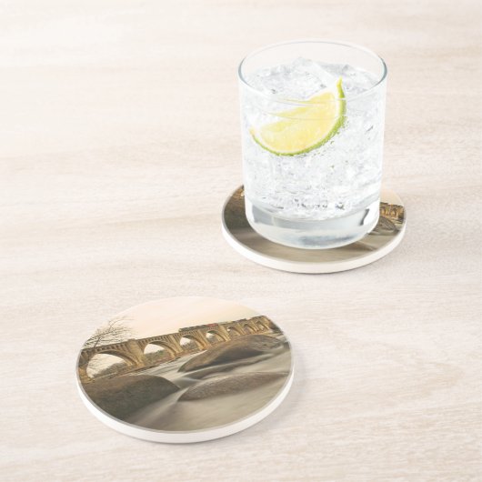 Dessous De Verre En Grès Train au-dessus de James River (Côté)