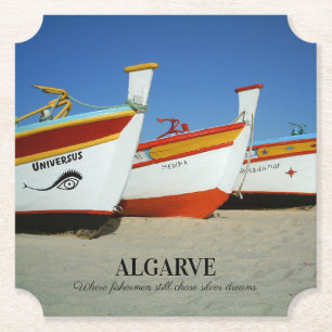 Dessous-de-verre En Papier Bateaux de pêche sur la plage de l'Algarve Photo