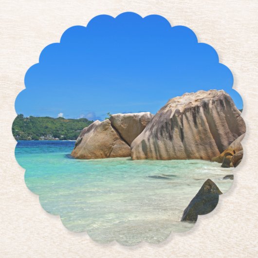 Dessous-de-verre En Papier Belle mer tropicale avec une plage rocheuse (Devant)