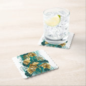 Dessous-de-verre En Papier Branche avec Feuilles d'or Ginko Biloba (En situation)