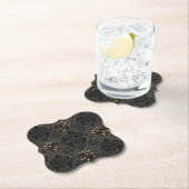 Dessous-de-verre En Papier Élégant roses en or noir damassé gothique (En situation)