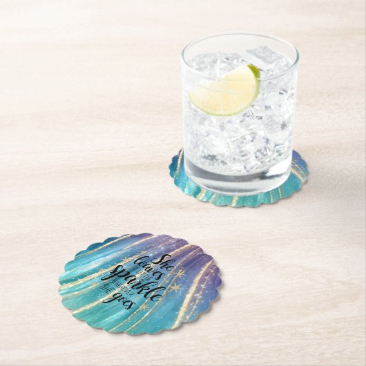 Dessous-de-verre En Papier Elle Feuille Un Peu Étincelante Brochures & Partie (En situation)