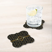 Dessous-de-verre En Papier FAUX Gold Geometric Pattern with Monogram on BLACK (En situation)