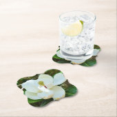 Dessous-de-verre En Papier Fleur de Magnolia blanche (En situation)