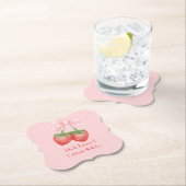 Dessous-de-verre En Papier Fraise rose (En situation)
