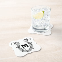 Horseshoe enveloppé dans un monogramme à fil Barbé