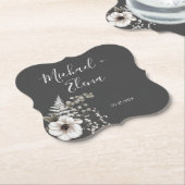 Dessous-de-verre En Papier Mariage floral gris foncé et blanc (Incliné)