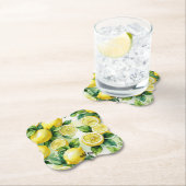 Dessous-de-verre En Papier Mariage moderne citron bleu floral script (En situation)