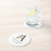 Dessous-de-verre En Papier Monogramme floral lettre A nom personnalisé et dat (En situation)