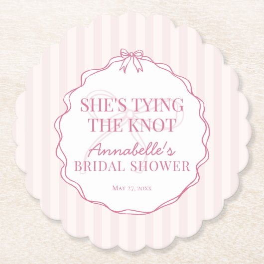 Dessous-de-verre En Papier Nœud Coquette Rose Réception de Mariage Pastel Bru (Devant)