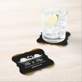 Dessous-de-verre En Papier Thème noir et or avec Mariage Swans (En situation)