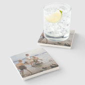 Dessous-de-verre En Pierre Albert Edelfeue - Les garçons jouent sur le rivage (Côté)