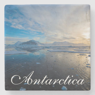 Dessous-de-verre En Pierre Antarctique. Près de l'île d'Adélaïde. The Gullet