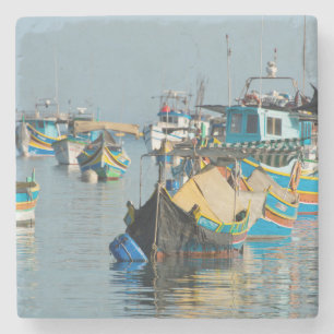 Dessous-de-verre En Pierre Bateaux de pêche maltais Marsaxlokk à Malte