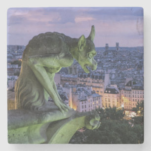 Dessous-de-verre En Pierre Belle Gargoyle surplombant Paris France