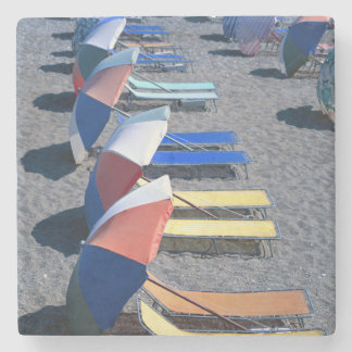 Dessous-de-verre En Pierre Chaises vides sur la plage