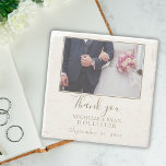 Dessous-de-verre En Pierre Elégant Mariage simple Photo Favoriser Dessous de<br><div class="desc">Elégant Mariage Photo Favor Dessous de verre. Ce dessous de verre élégant est une grande faveur de mariage pour vos invités. Ajoutez votre photo mariage. Vous pouvez facilement customiser le nom de la mariée,  le nom du marié et la date du mariage.</div>