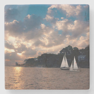 Dessous-de-verre En Pierre États-Unis, Massachusetts. Voile au coucher du sol
