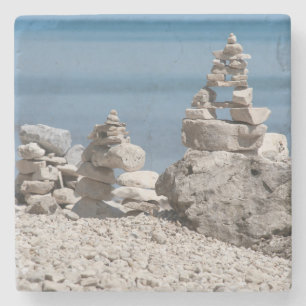 Dessous-de-verre En Pierre États-Unis, Michigan. Tours En Pierre Sur La Plag