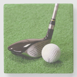 Dessous-de-verre En Pierre Golf Club et Golf Ball on the Green