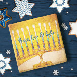 Dessous-de-verre En Pierre Hanoukka Jaune Menorah Paix Amour Lumière Moderne<br><div class="desc">"Paix, amour et lumière." Une photo de fond d'une menorah d'art colorée, jaune et or vous permet d'inaugurer les vacances d'Hanoukka dans le style. Sentez la chaleur et la joie de la saison des Fêtes chaque fois que vous vous détendez avec votre boisson préférée sur ce dessous de verre en...</div>