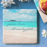 Dessous-de-verre En Pierre Hawaii Tropical Beach Peace Love Sandy Pieds Scrip<br><div class="desc">"Paix, amour et pieds sablonneux." Détendez-vous avec votre boisson préférée sur ce magnifique dessous de verre en pierre de couleur pastel, tout en vous rappelant l'odeur fraîche du sel de l'air marin. Découvrez et explorez la solitude d'une plage hawaïenne vide. Fait un grand cadeau de ménage! Vous pouvez facilement personnaliser...</div>