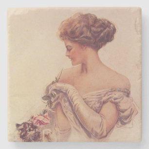 Dessous-de-verre En Pierre Jolie femme tenant un chaton (par Harrison Fisher)