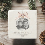 Dessous-de-verre En Pierre "Joyeux Noël personnalisé avec cadeau photo<br><div class="desc">"Ajoutez une touche festive à vos rassemblements de vacances avec ce Dessous de verre personnalisé en pierre de Noël, avec votre photo personnalisée dans un magnifique design ornemental. Ce dessous de verre en pierre durable fait un cadeau de vacances ou un souvenir réfléchi, parfait pour protéger les surfaces tout en...</div>