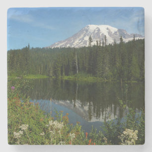 Dessous-de-verre En Pierre Reflet du lac du mont Rainier avec des fleurs sauv