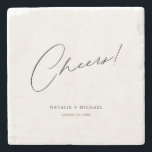 Dessous-de-verre En Pierre Salue Moderne Unique Personnalisé Mariage Personna<br><div class="desc">Vous cherchez une faveur unique et personnalisée pour votre mariage que vos invités aimeront? Ne cherchez pas plus loin que ces Cheers Moderne Unique Personnalisé Dessous de verre de mariage personnalisé! Avec un design simple mais élégant avec le mot "Cheers" dans une police de script de calligraphie moderne, ces dessous...</div>