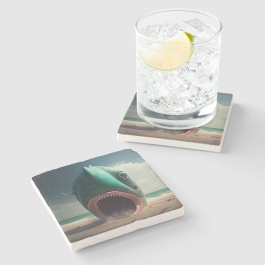 Dessous-de-verre En Pierre Shark sculpture on the beach (Côté)