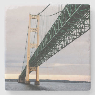 Dessous-de-verre En Pierre Une vue du pont Mackinac depuis le lac Michigan 2