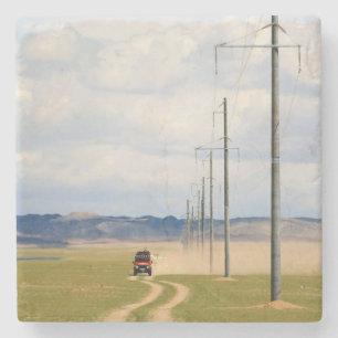 Dessous-de-verre En Pierre Véhicules 4X4 Sur Dirt Road, Désert De Gobi