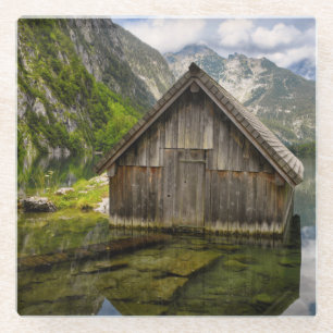 Dessous-de-verre En Verre Boathouse dans le lac Obersee dans les Alpes en Al