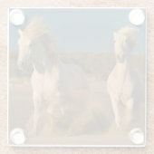 Dessous-de-verre En Verre Chevaux blancs fonctionnant sur la plage | (Dos)