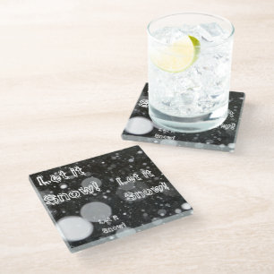 Dessous-de-verre En Verre Il neige sur un Arrière - plan enneigé