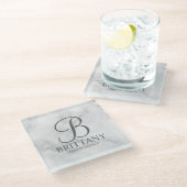 Dessous-de-verre En Verre Monogramme personnalisé en marbre et nom Bridesmai (Incliné)
