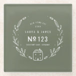 Dessous-de-verre En Verre Nouvelle maison dessinée à la main florale<br><div class="desc">Nouveau design floral dessiné à la main. Avec espace pour le nom du couple,  le numéro de la maison,  l'adresse et l'année. Partie d'une collection. "La couleur arrière - plan peut être modifiée</div>