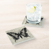 Dessous-de-verre En Verre Papillon noir et blanc sur Arrière - plan fissuré (Incliné)