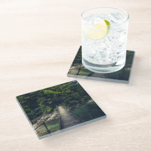 Dessous-de-verre En Verre Pont suspendu simple rivière Idrijca, Slovénie