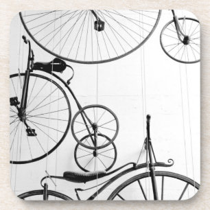 Dessous-de-verre Europe, Suisse, Lucerne. Présentation de vélos,