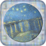 DESSOUS DE VERRE - "Nuit étoilée sur le Rhône" - v<br><div class="desc">Une image de "Starry Night Over the Rhone" (1888) de Vincent van Gogh est présentée sur ce Dessous de verre rond de grès. ► L'image ne peut pas être supprimée ou remplacée. ► Customisez/personnalisez en ajoutant du texte personnalisé dans votre choix de police (style, couleur, taille), ou une image ou...</div>