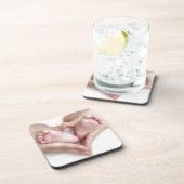 Dessous-de-verre Pieds de bébé dans des mains de mère (Côté Droit)