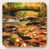 Dessous-de-verre Pont en bois et crique dans l'automne (Devant)