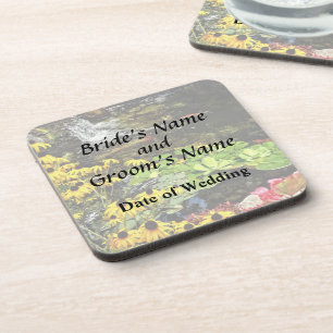 Dessous-de-verre Produits de mariage aux Rudbeckies près de l'étang